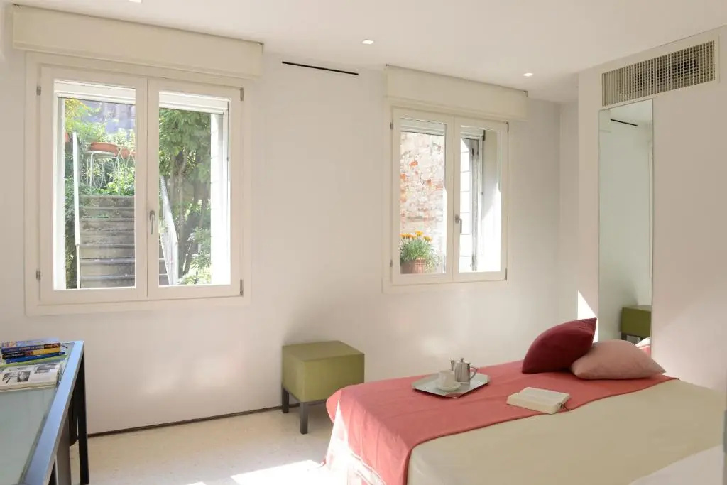 Standard Double room with garden view (full double bed)