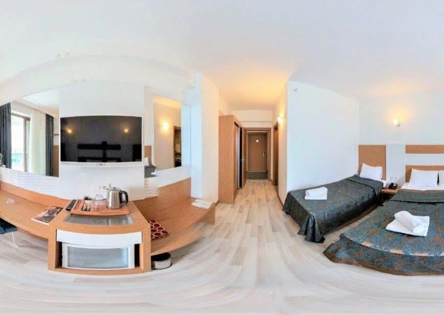 Lobby & Reception