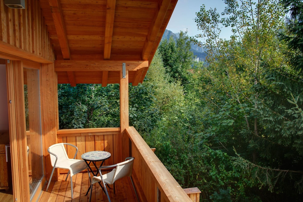 Balcony & Terrace