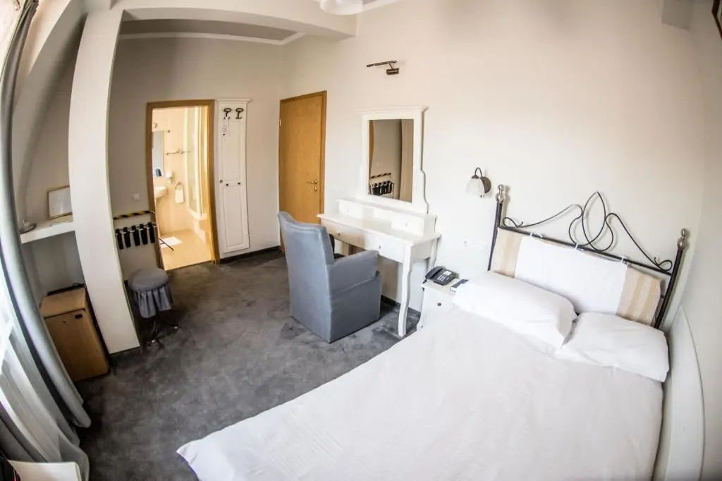 Economy room
