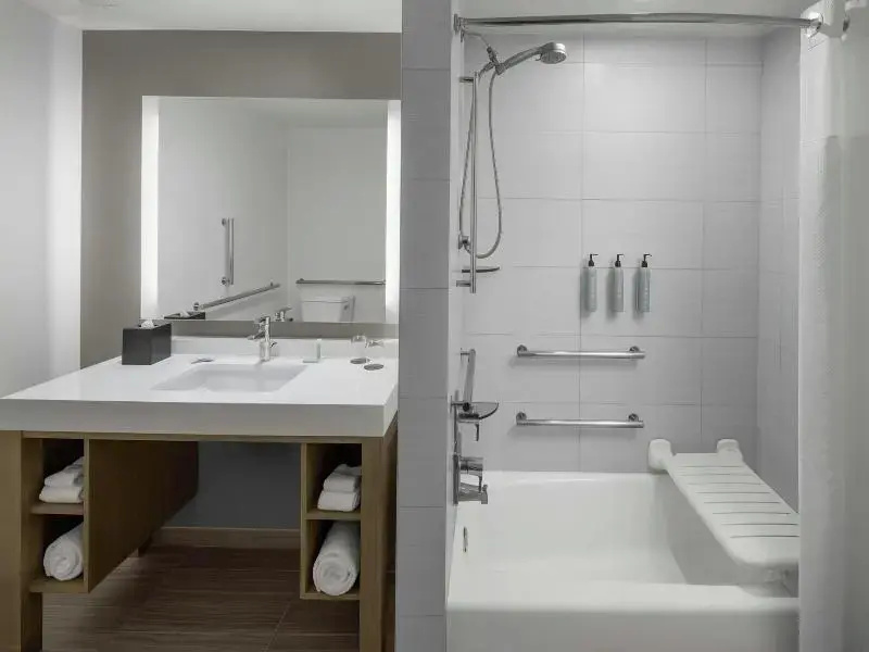 Courtyard by Marriott Orlando South/Grande Lakes Area - Chambres