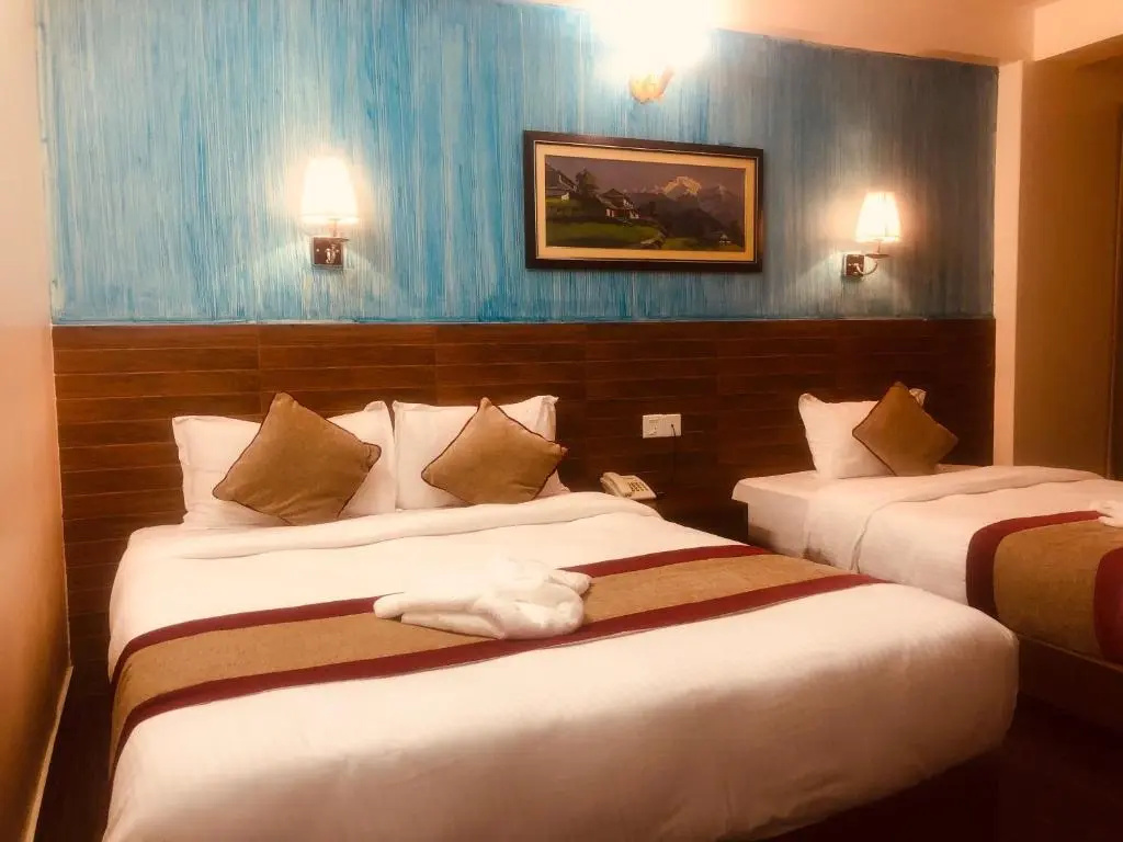 Standard Double room with balcony (full double bed)