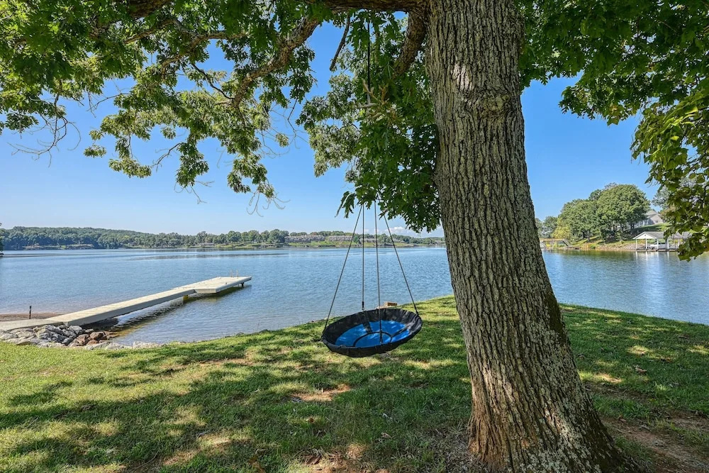 Soulshine Smith Mountain Lake - Lakefront Home With Amazing Views