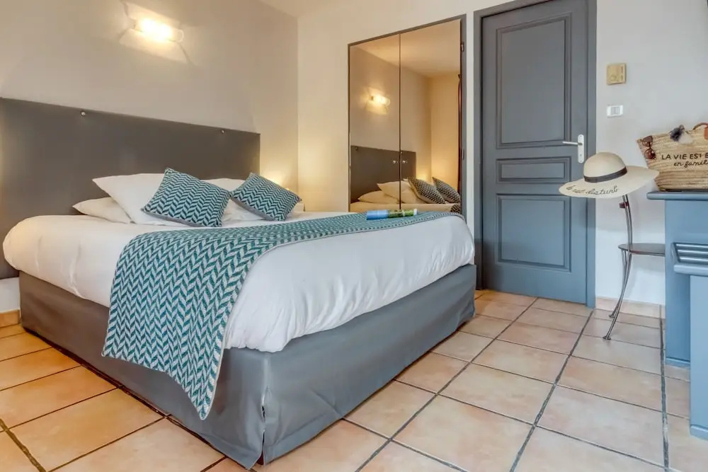 Logis Hotel Restaurant Les II Mas - Chambres