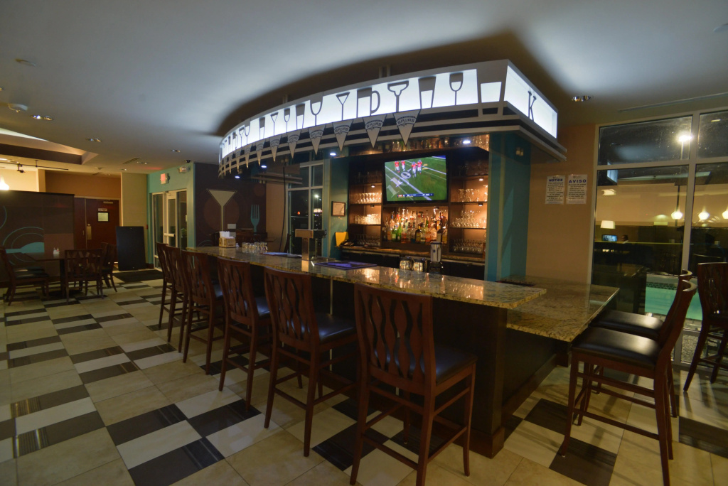 Food & Beverage