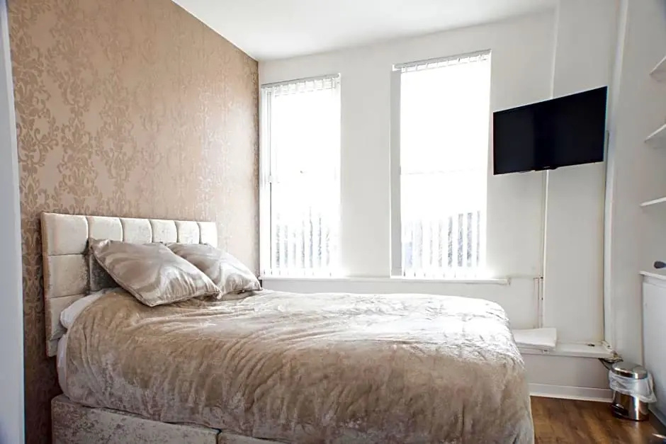 Economy Double room (full double bed)