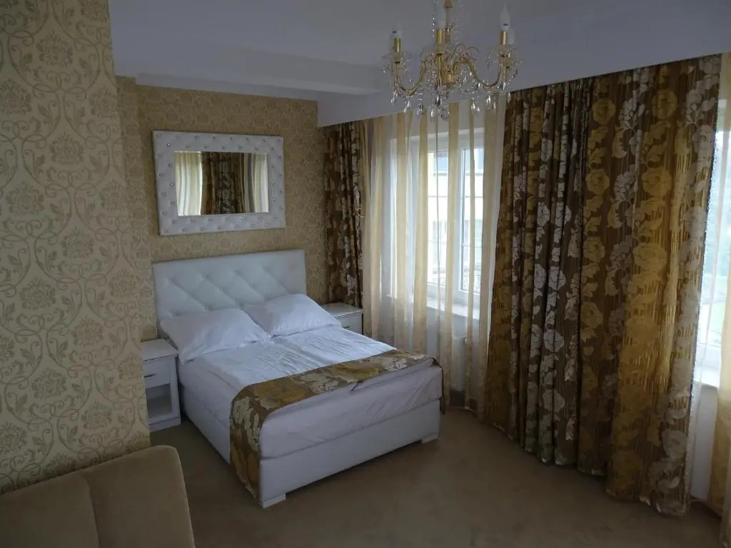 Superior Double room (full double bed)