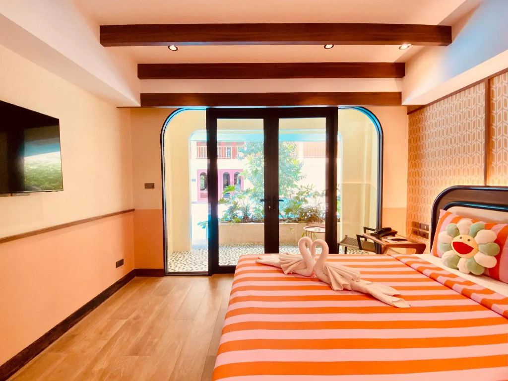 Отель Miami Hotel в Бангкоке