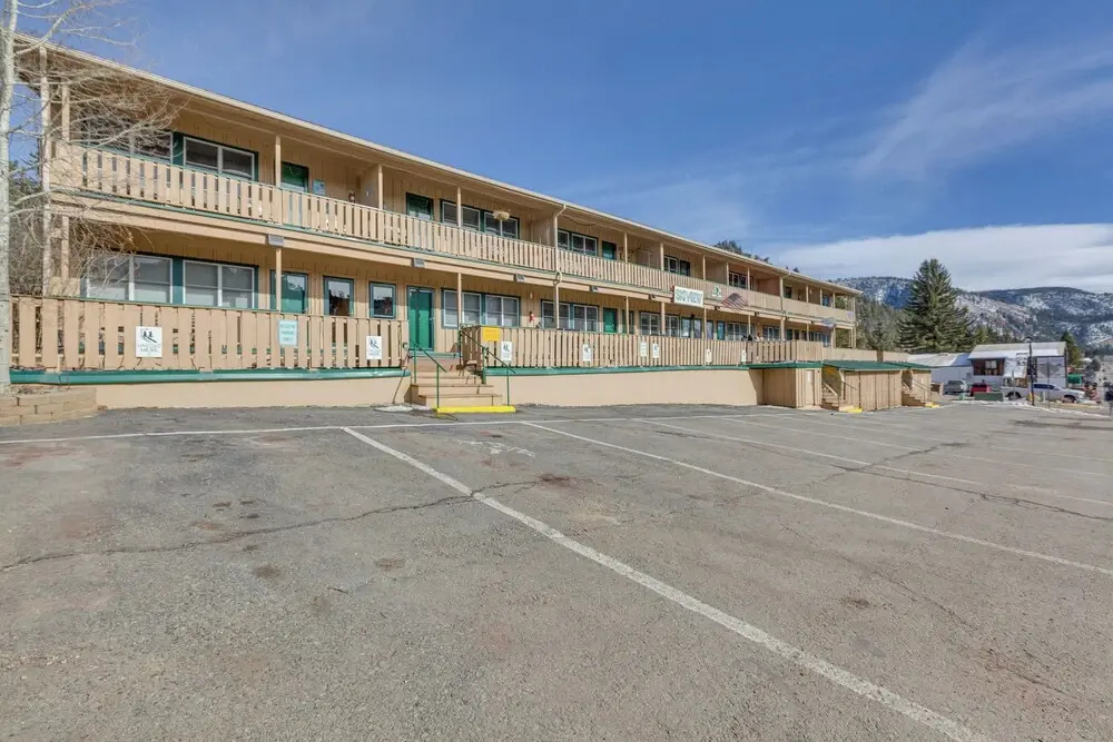 Hike & Bike: Red River Condo Near Fishing!