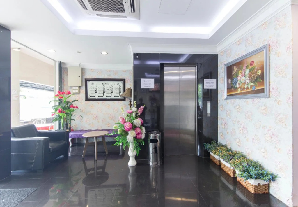 Amani Hotel