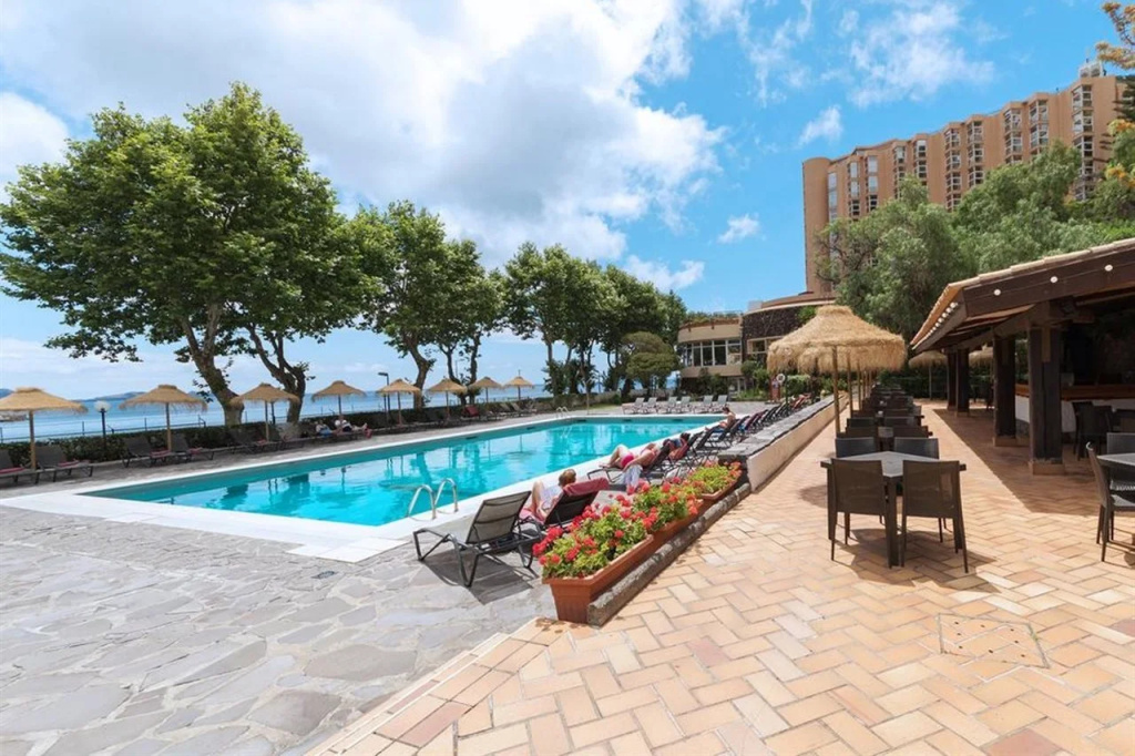Baia Madeira Hotel - Général