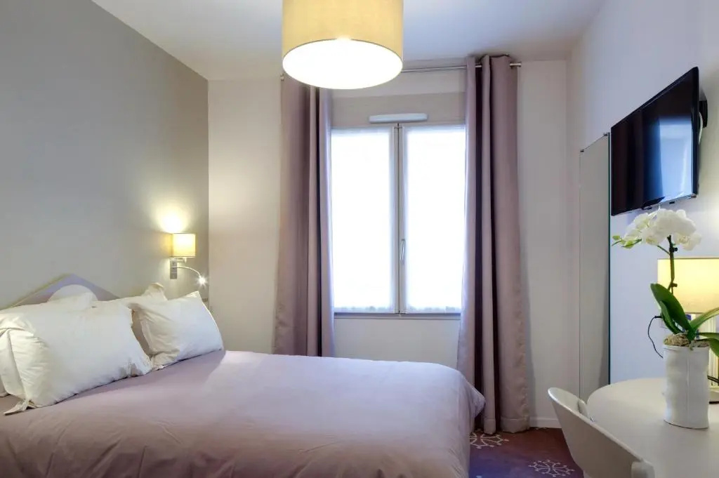 Ours Blanc-Wilson - Chambres