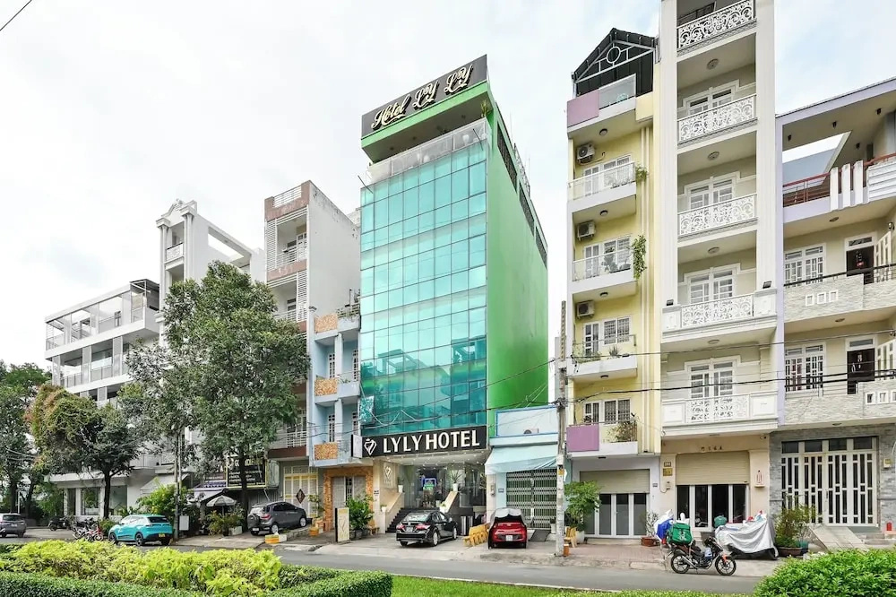Ly Ly Hotel