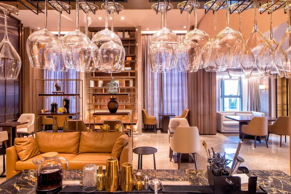 KuanRong Luxury Suites Hotel - Daping Times Square