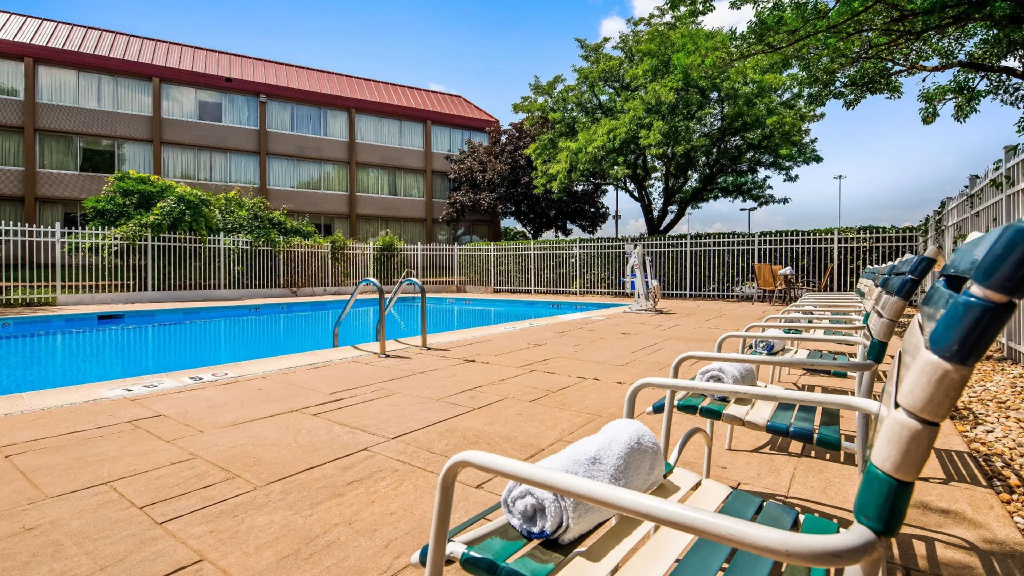 Best Western Plus Chicago Hillside - Général