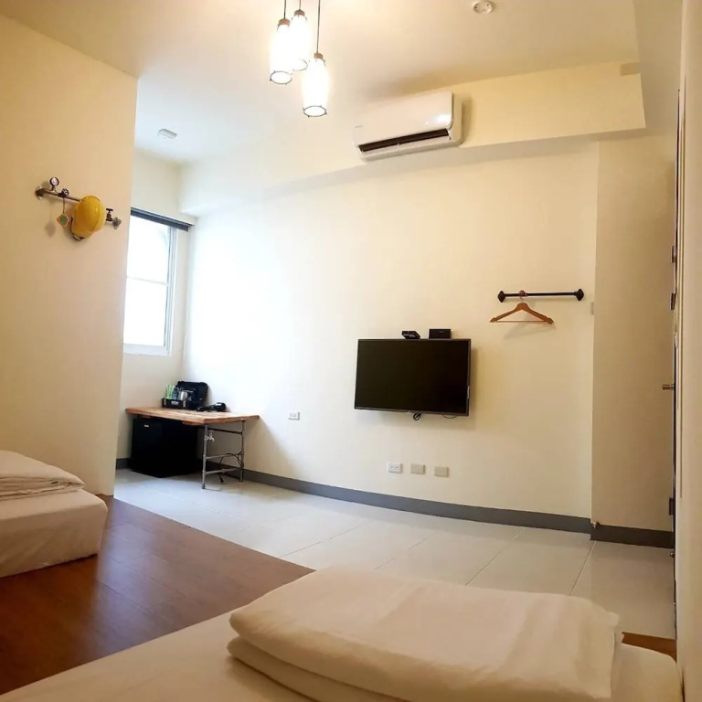 Economy room