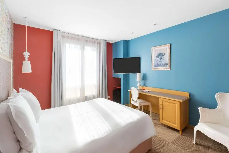 Standard Double room (full double bed)