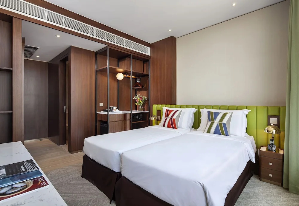 Classic Double room with city view (twin beds)