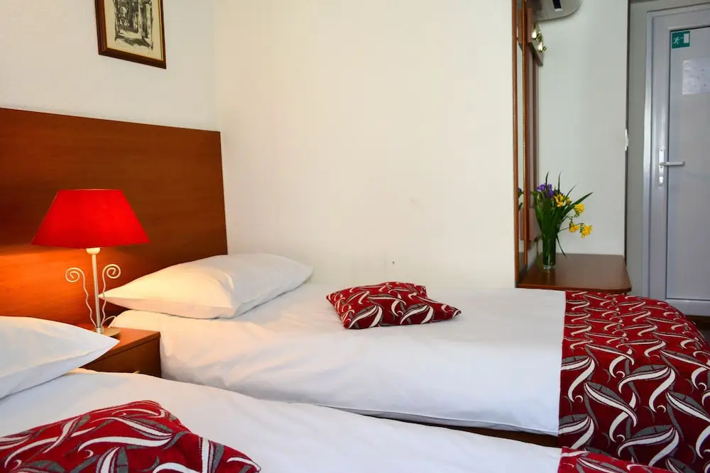 Hotel Kastel 1700 - Chambres