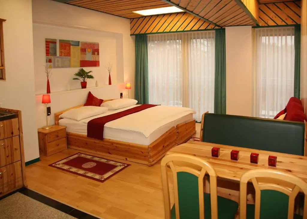 Standard Double room (full double bed)