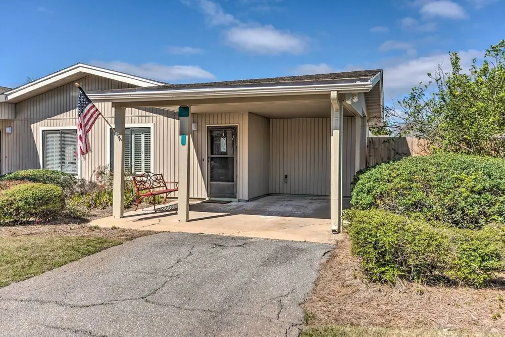 Half-mi to Beach Access: Sunny Miramar Villa!