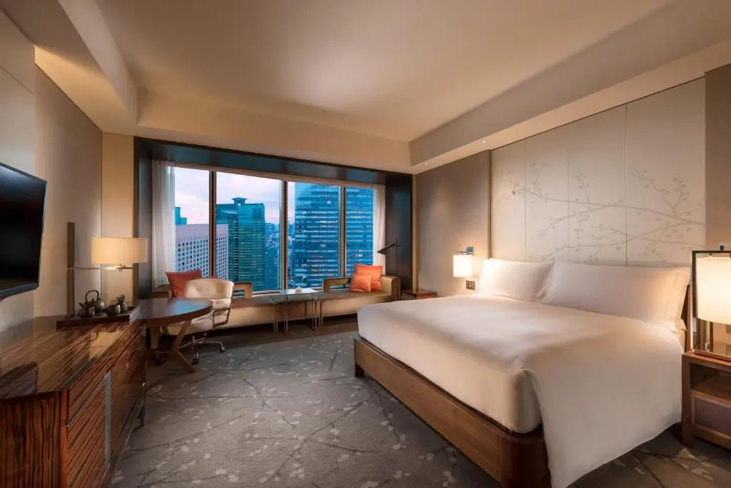 Executive Double room with city view (full double bed)