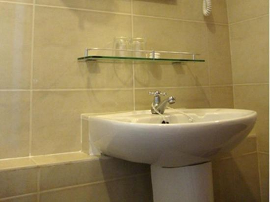 Dm Hotel