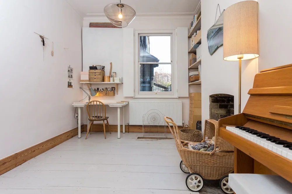 3 Bedroom Home in East London Accommodates 7