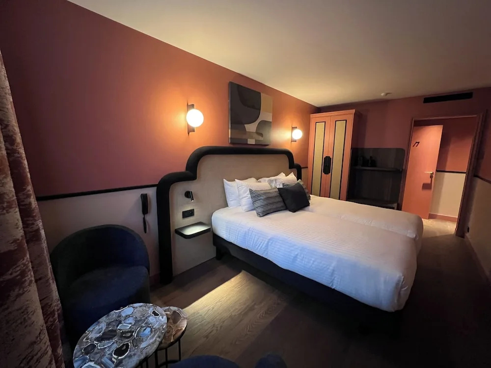 Отель Hotel le 6 Tiquetonne в Париже
