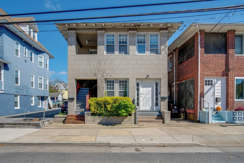 2 Blocks to Ventnor City Beach: Pet-friendly Gem!