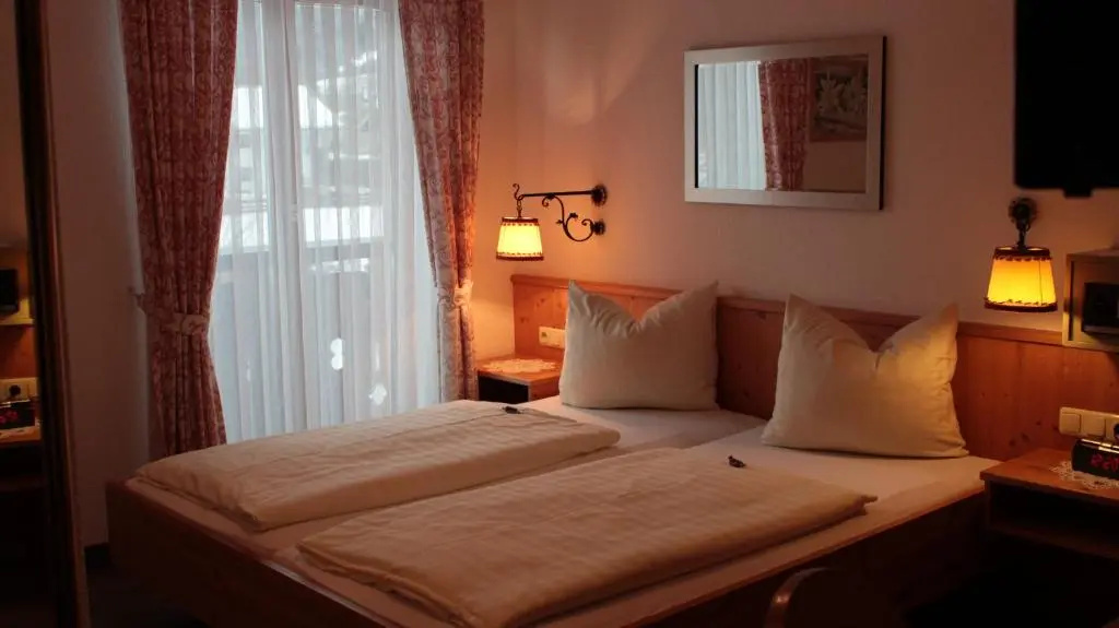 Standard Single room with mountain view