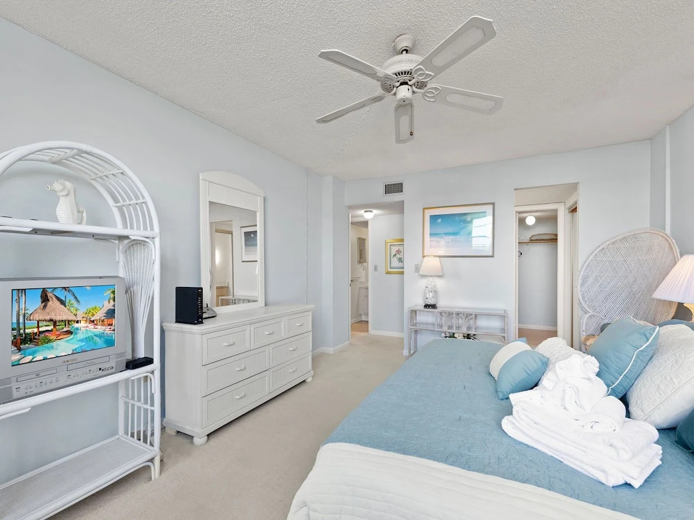 Marina Towers 406