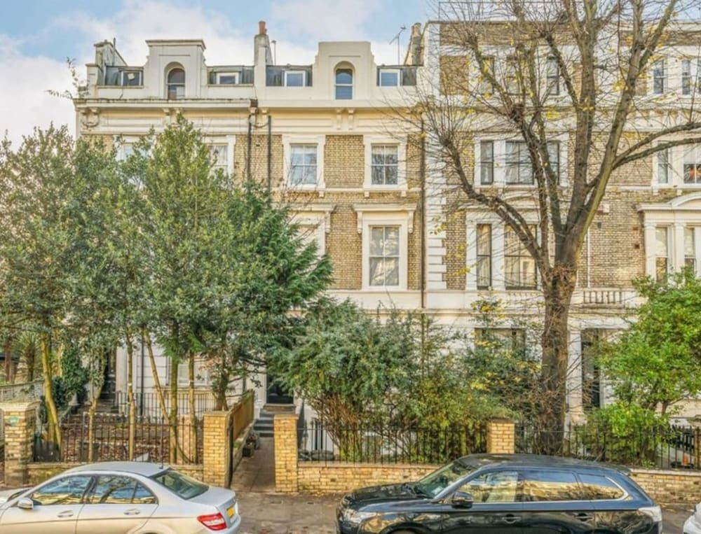 Victorian Blush 1BR Near Portobello Notting Hill