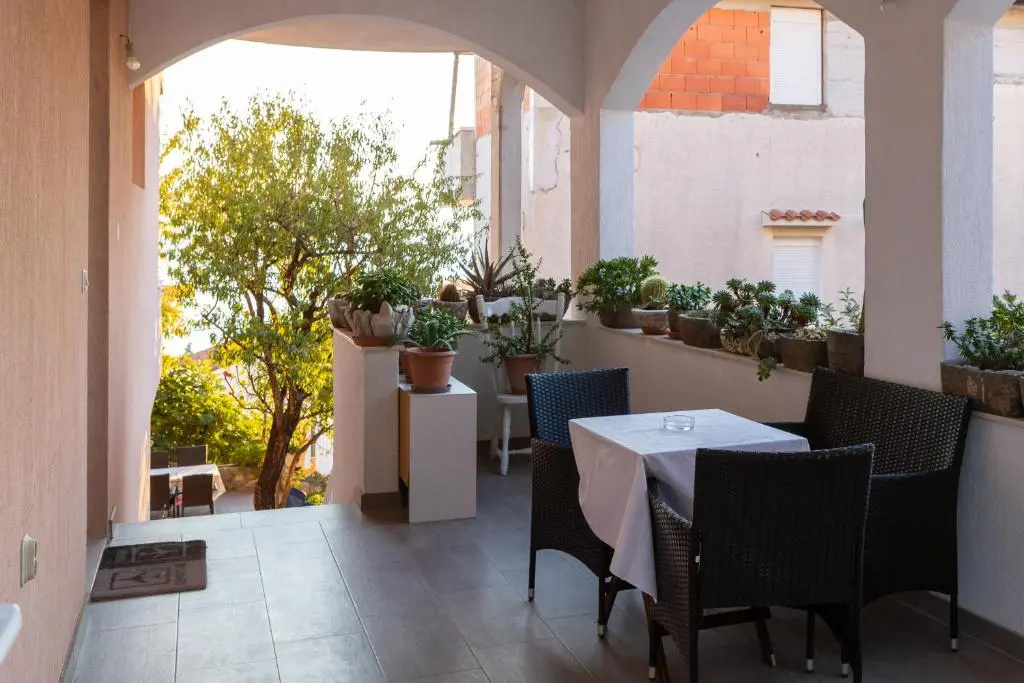Apartment with balcony