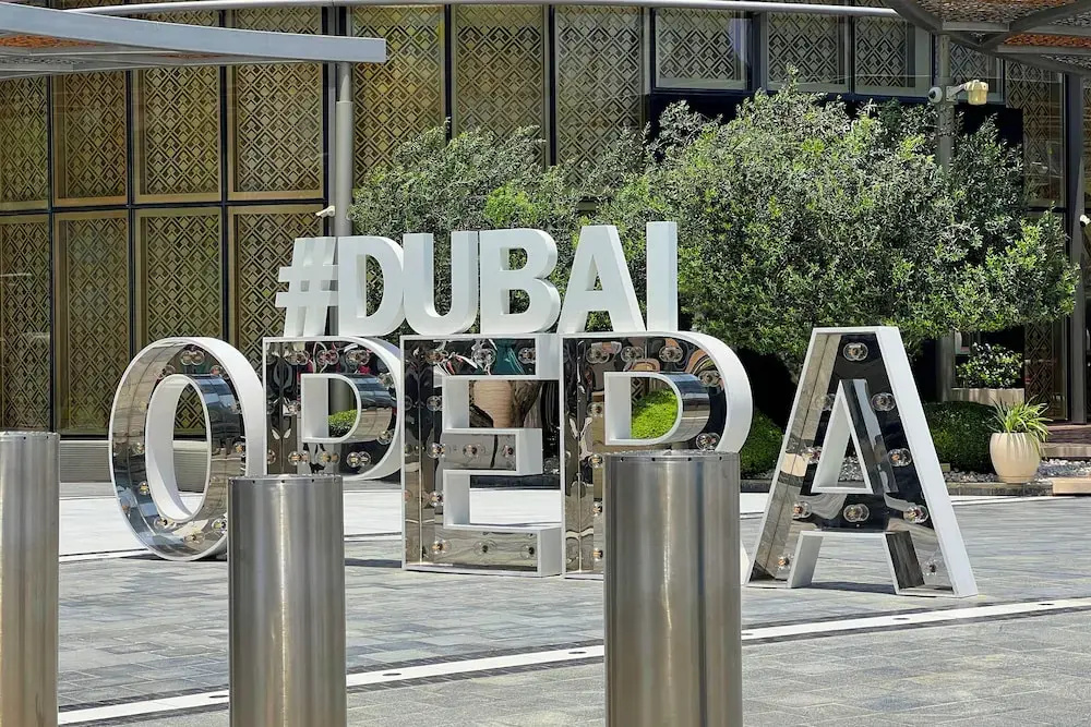 Luxury 2BR - partial Burj Khalifa view