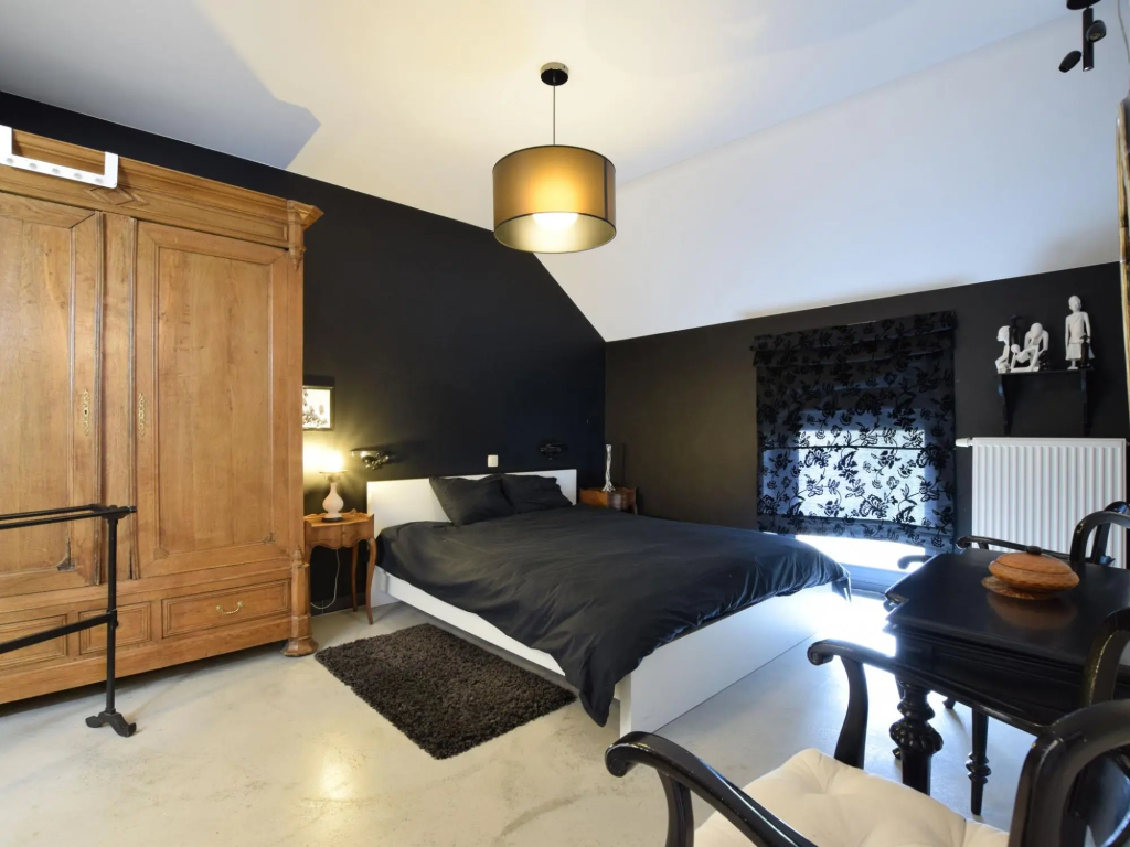 Luxury Cottage in Vaux-sur-Sure with Sauna and Jacuzzi - фото 6