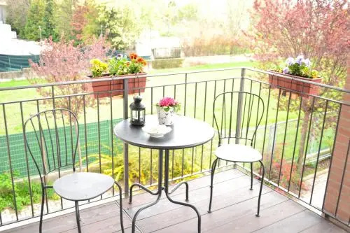 Balcony & Terrace