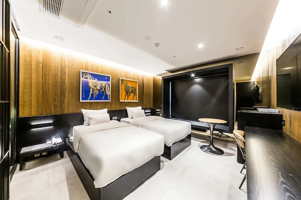 Deluxe Double room (twin beds)
