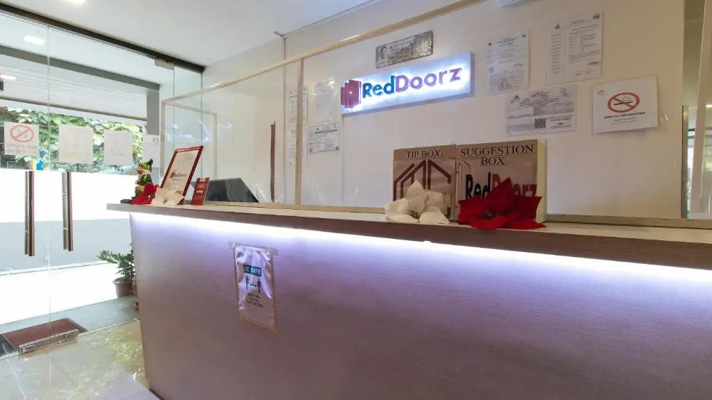 RMC Building by RedDoorz