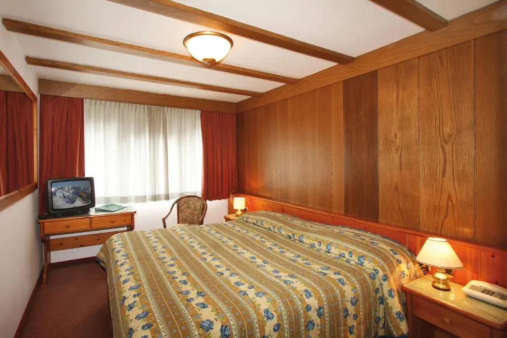 Economy room