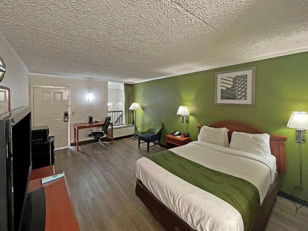 Standard Double room (full double bed)