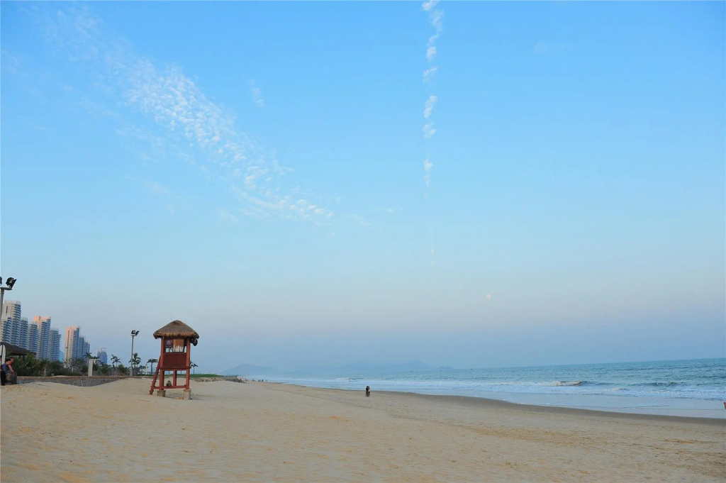 Beach & Waterfront