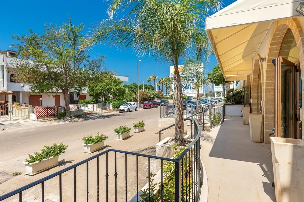Beach & Waterfront