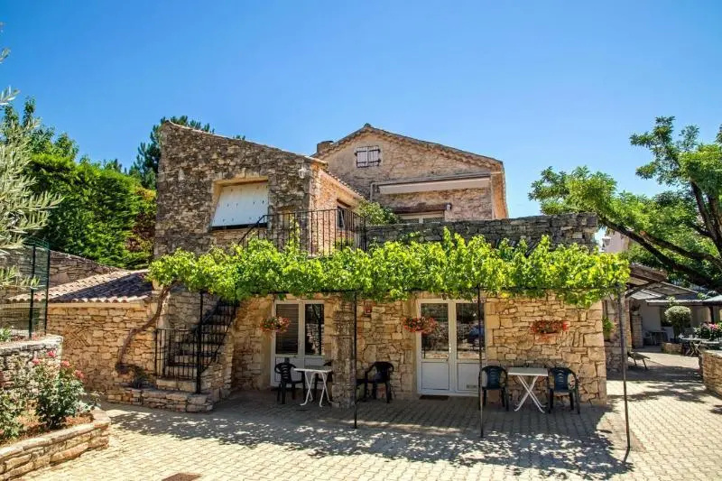 Logis Hotel L'Escarbille