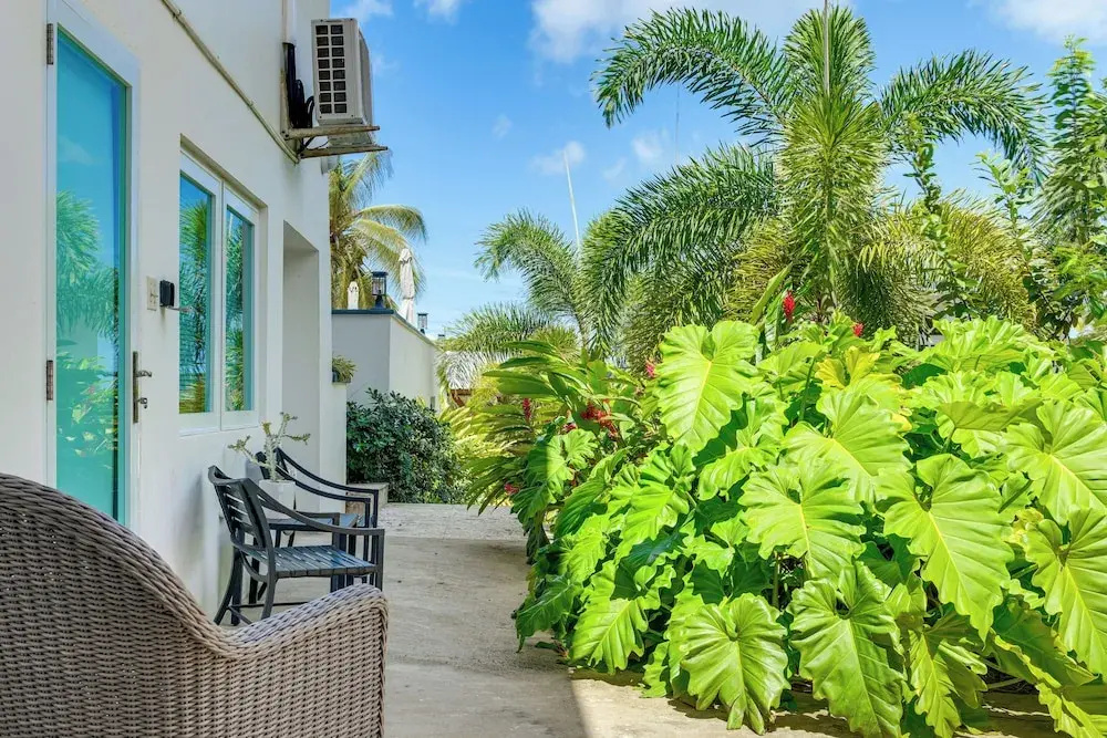Resort-style Casita: Walk to Playa La Chata!