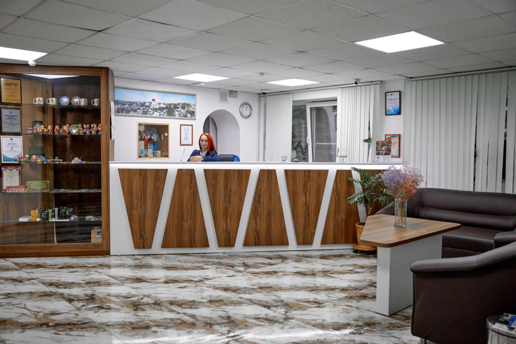 Lobby & Reception