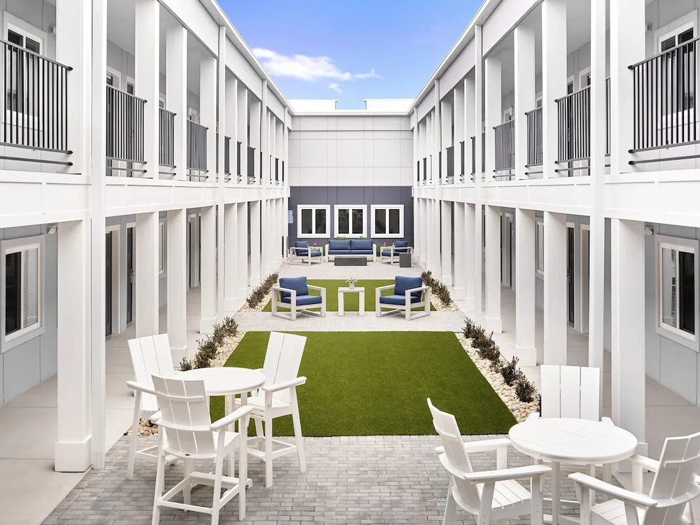 stayAPT Suites Charlotte North