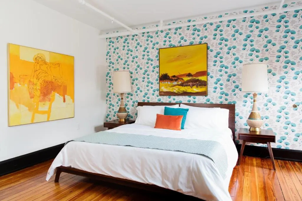 Suite with balcony