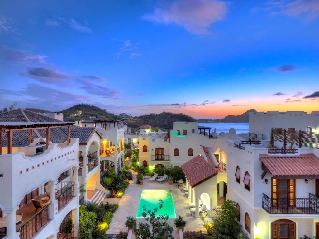 2 Bedrooms Villa