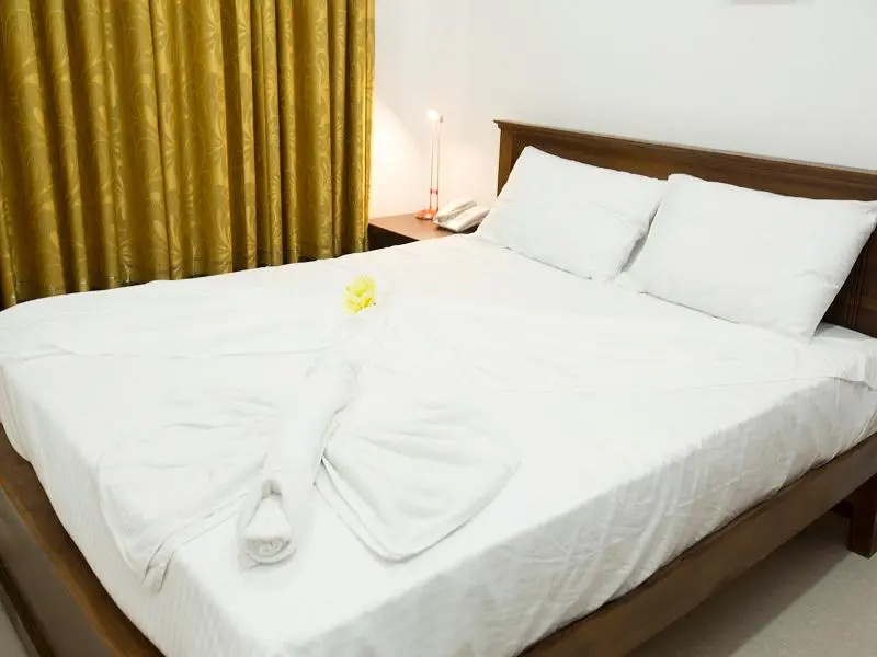 3 Bedrooms Apartment